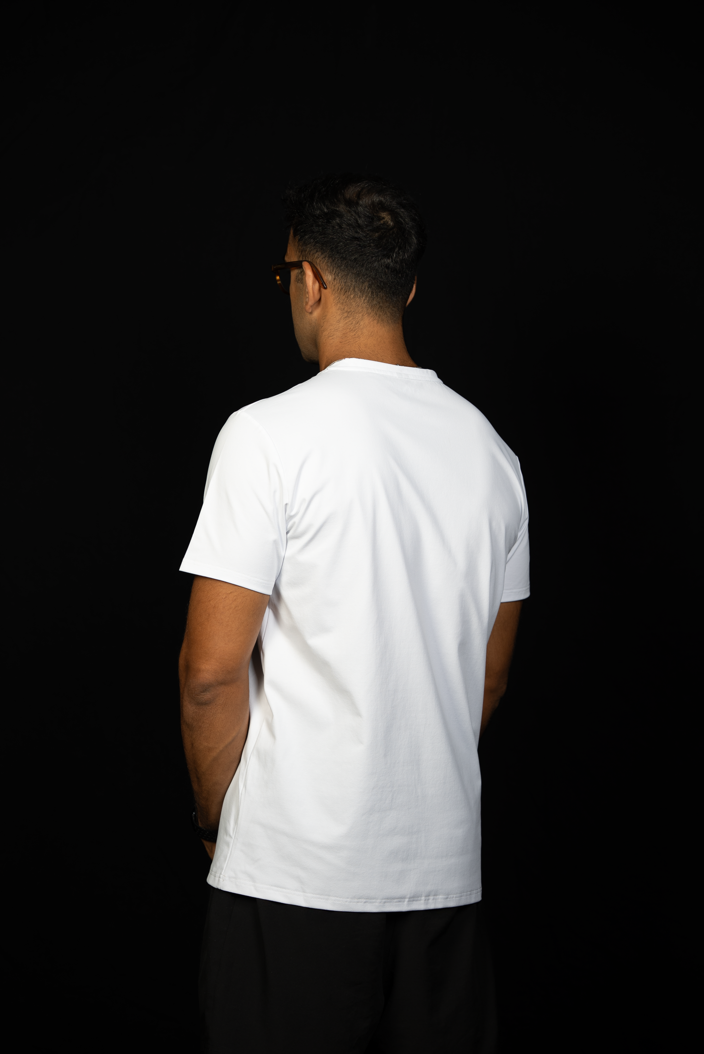 X ESSENTIALS TEE - White Bcn