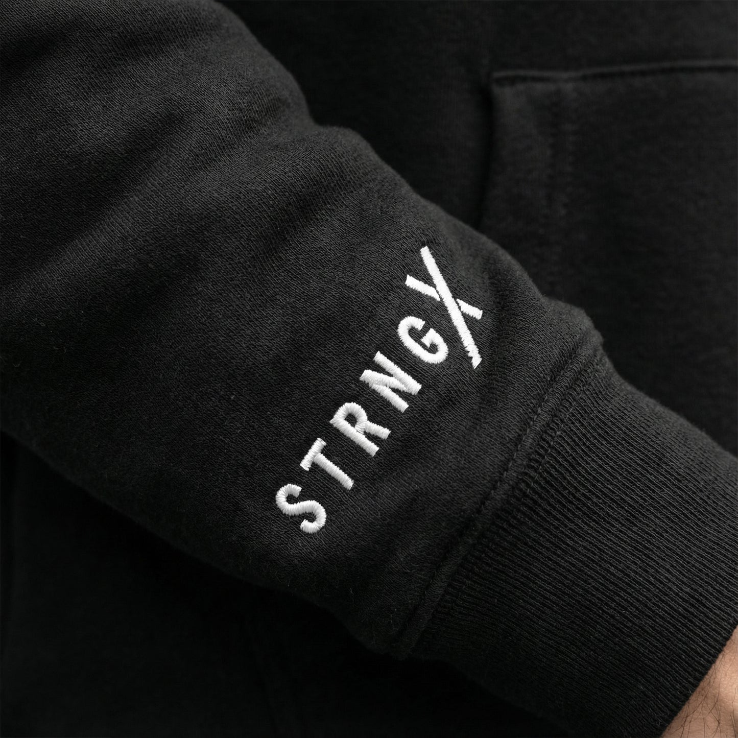 SIGNATURE HOODIE